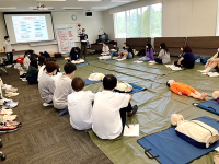 鳥取看護大学赤十字学生奉仕団員「救急法基礎講習」を受講